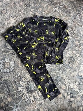 Athletic Works Black and Neon Green Camo Active Set